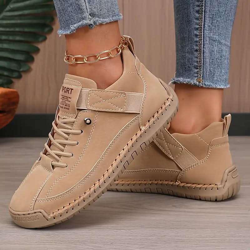 Mia sneaker sole and stitching